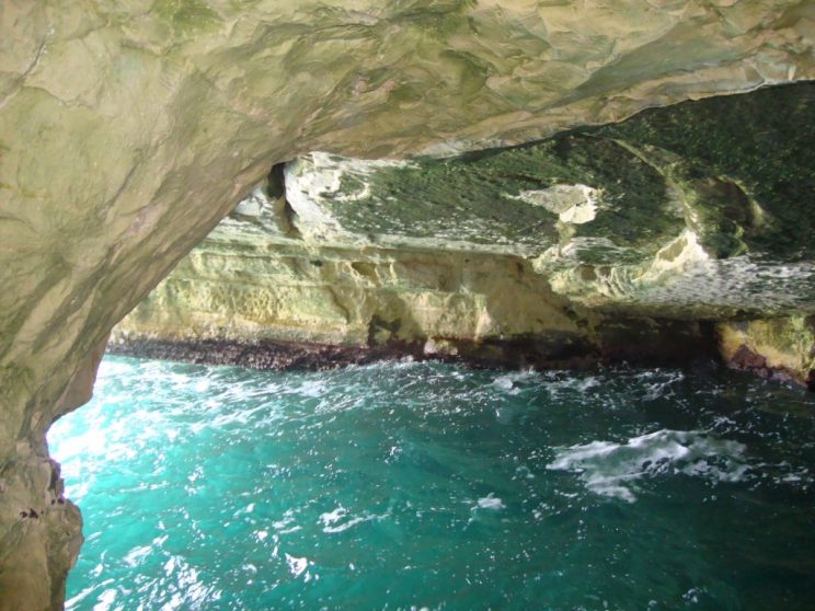 Jaskinie wyżłobione przez wodę